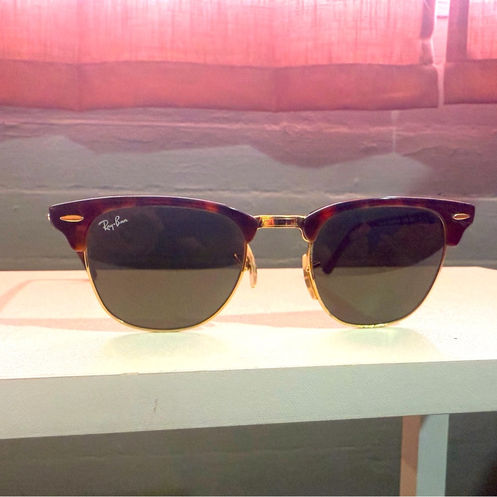 Ray-Ban RB3016 Clubmaster Classic Sunglasses in Tortoise/Gold/Green